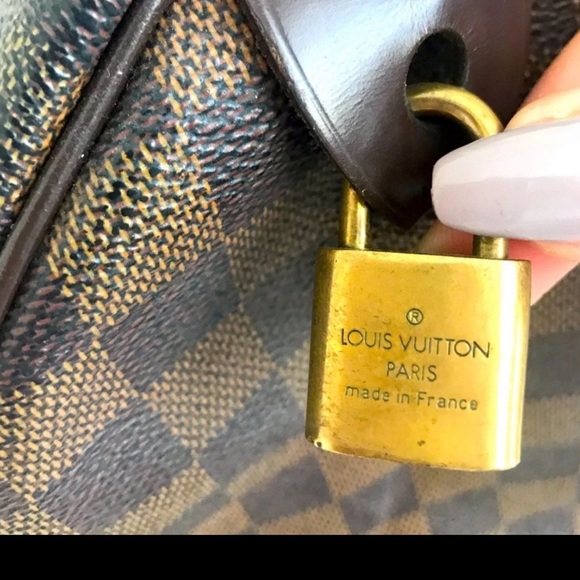 Authentic Louis Vuitton Damier Ebene Speedy 30 - Picture 4 of 12
